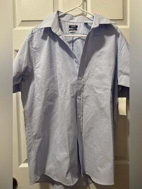 Izod Men's Light Blue Short Sleeve Button-Down Shirt